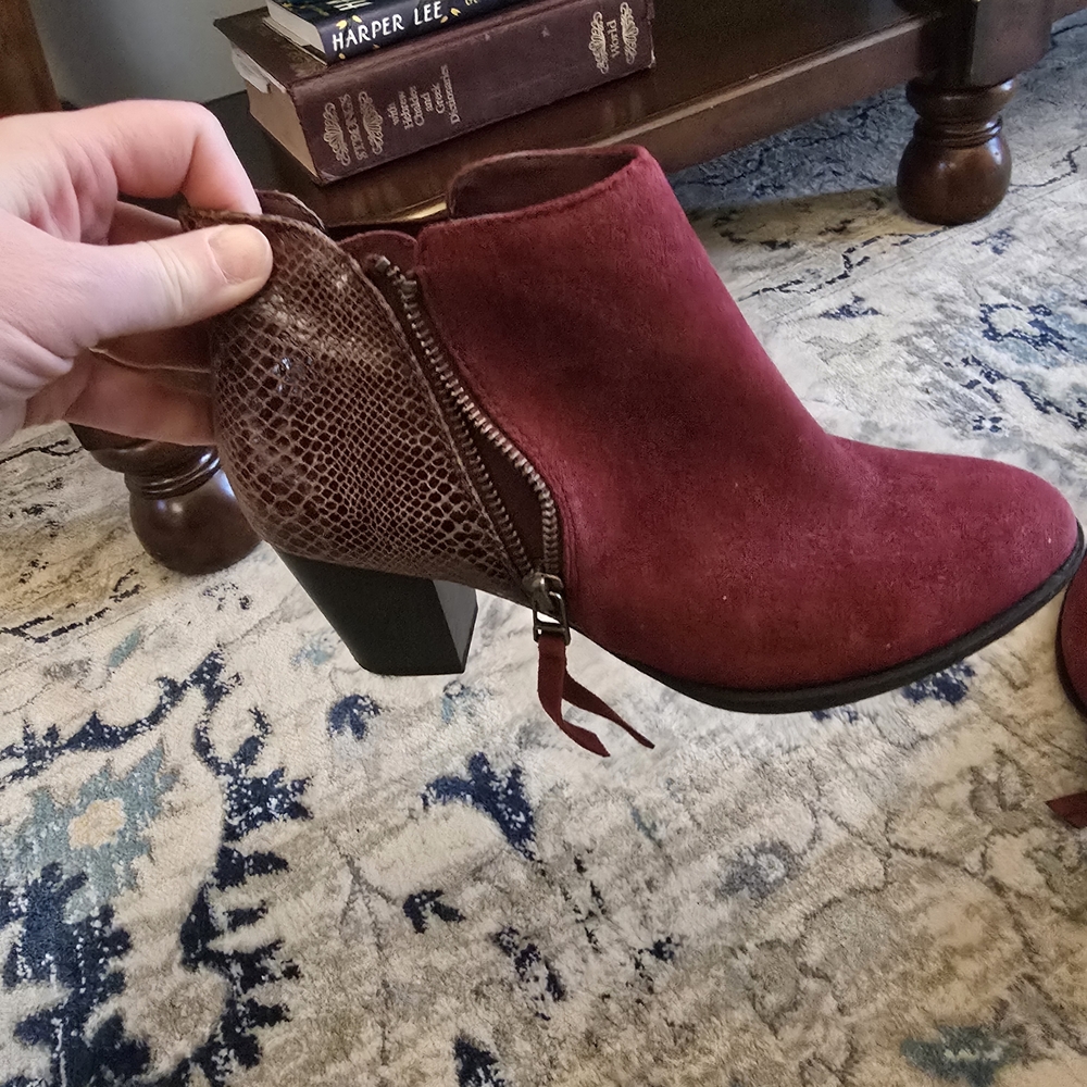 Vionic Maroon and Brown Ankle Boots